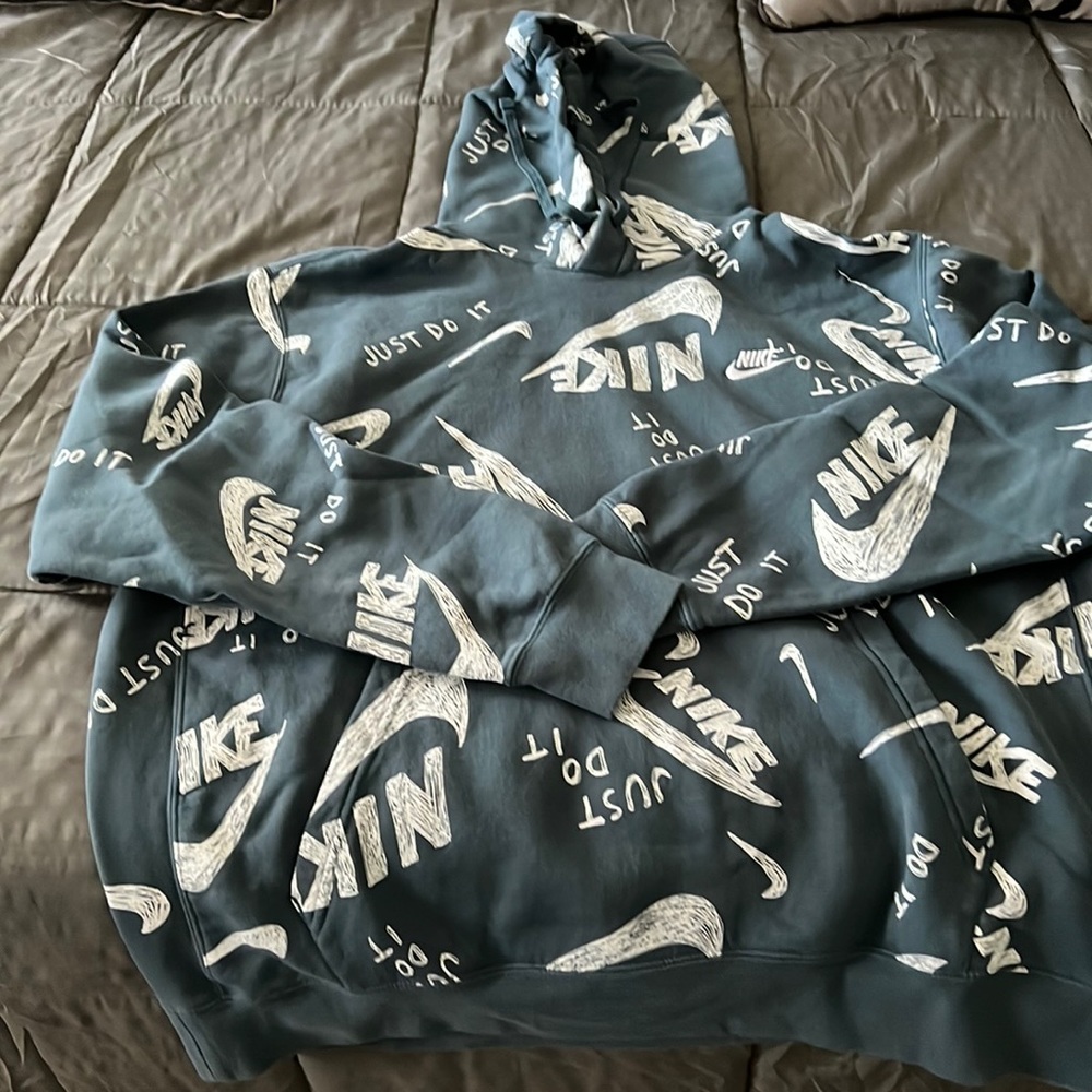 Nike hoodie